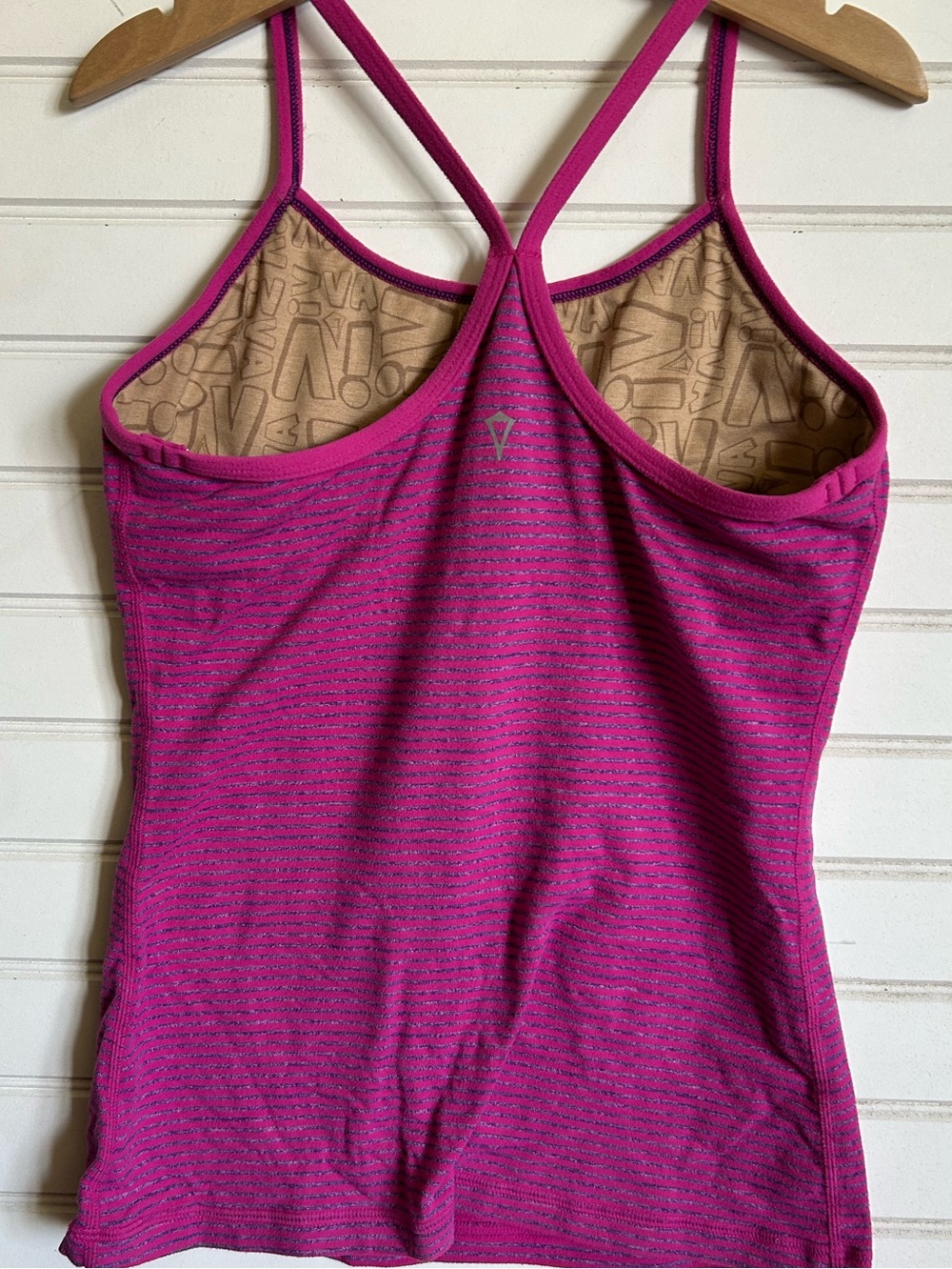 IVIVVA by LULULEMON girls size 8 tank